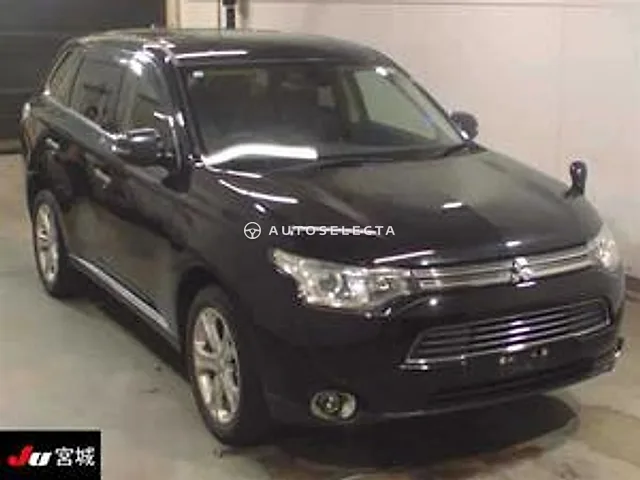 Mitsubishi Outlander 2013, auction grade 3.5