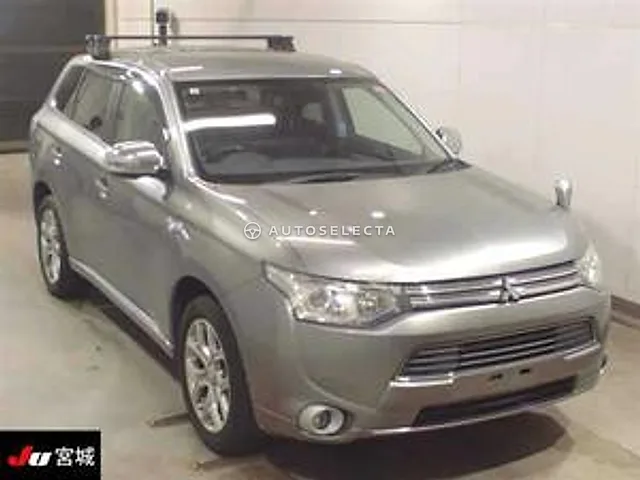 Mitsubishi Outlander 2013, auction grade 3.5