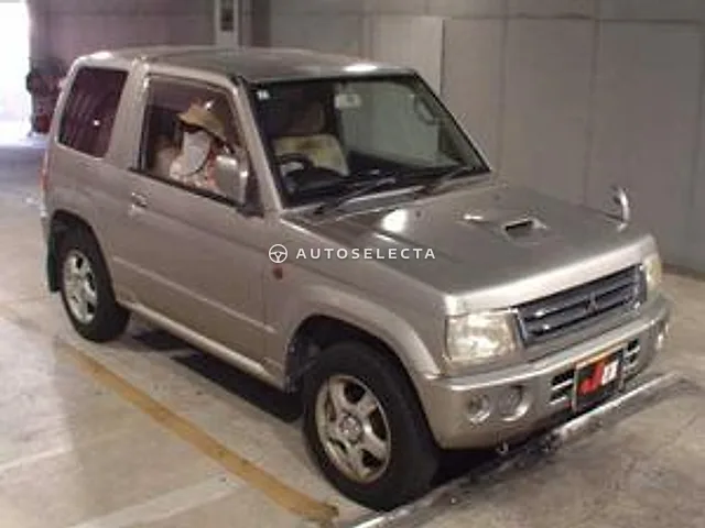 Mitsubishi Pajero Mini 2004, auction grade R