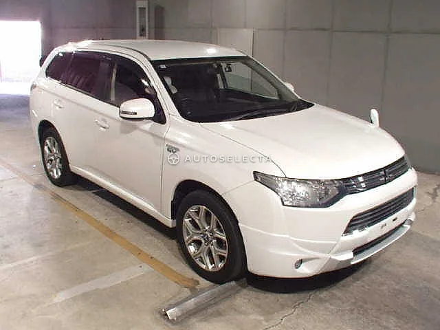 Mitsubishi Outlander 2014, auction grade 3.5