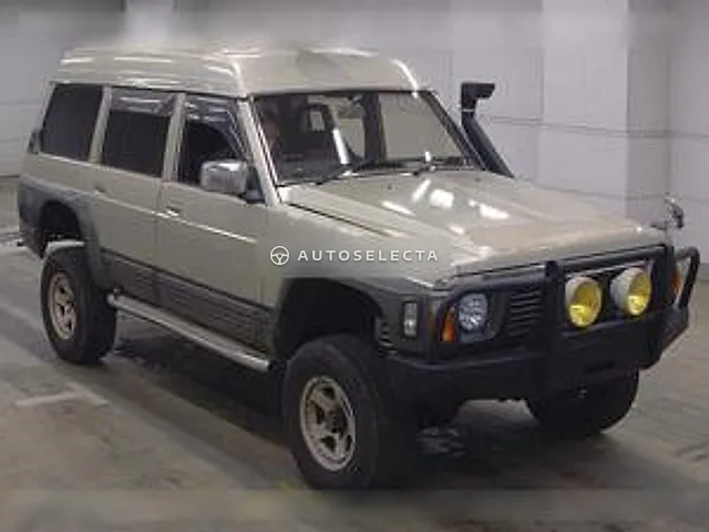 Nissan Safari 1995, auction grade 3