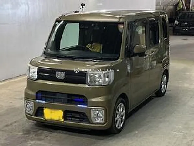 Daihatsu Wake 2018, auction grade 3.5