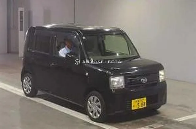 Daihatsu Move Conte 2012, auction grade 3.5