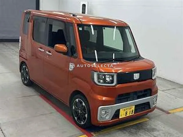 Daihatsu Wake 2015, auction grade 3.5