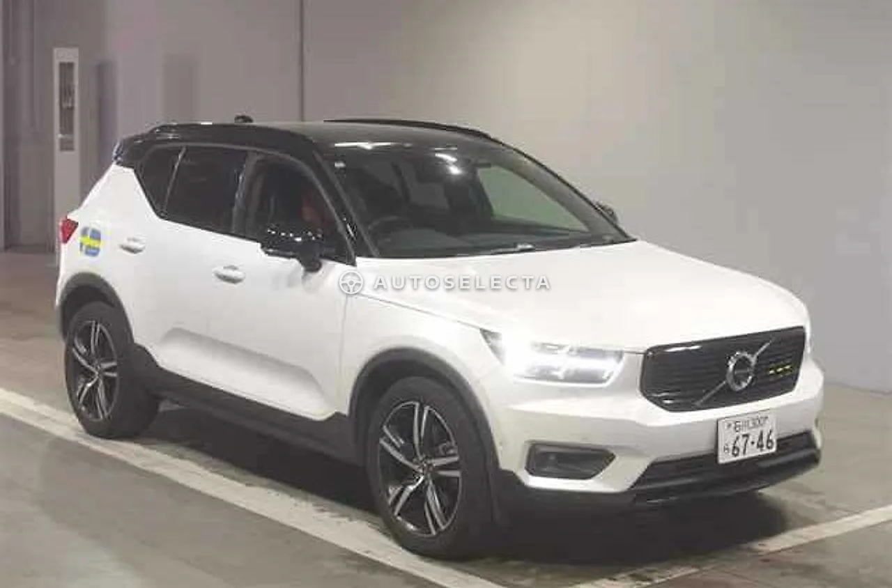 Volvo XC40 2019, photo 1 of 1
