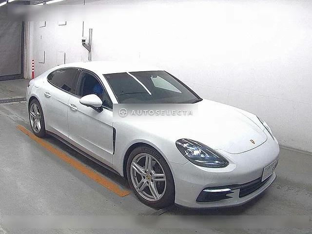 Porsche Panamera 2018, auction grade 4.5