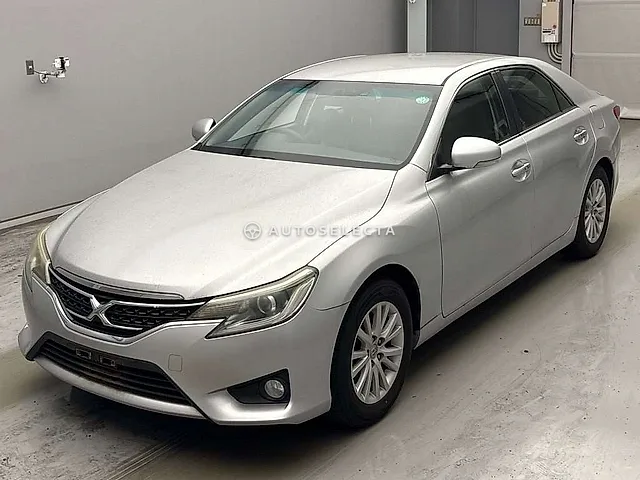 Toyota Mark X 2013, auction grade RA
