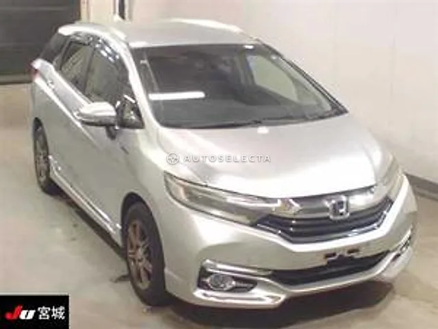 Honda Shuttle 2015, auction grade 3