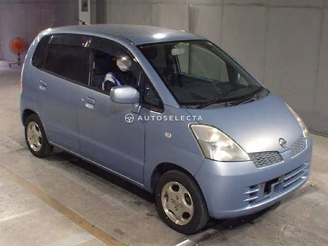 Nissan Moco 2004, auction grade 3.5