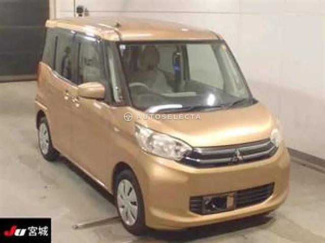 Mitsubishi eK Space 2015, auction grade 4
