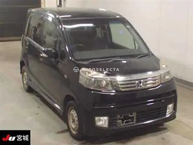 Honda Life 2011, auction grade 3