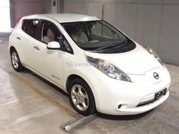 Nissan Leaf 2011, photo 1 of 1