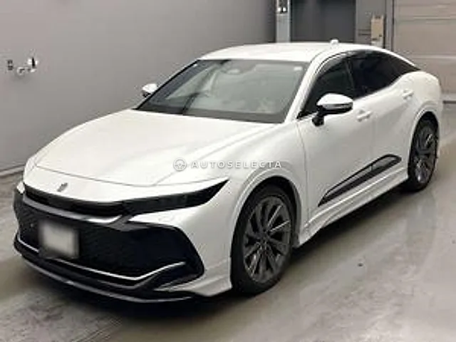 Toyota Crown Crossover 2023, auction grade RA
