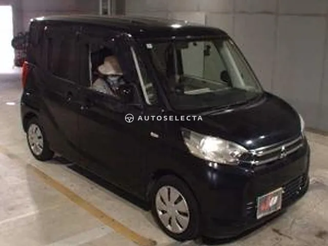 Mitsubishi eK Space 2016, auction grade 3.5