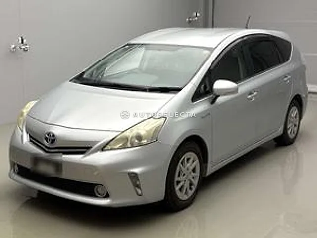Toyota Prius Alpha 2011, auction grade 3.5