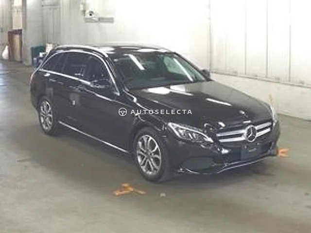 Mercedes-Benz C-Class Station Wagon 2018, auction grade 4