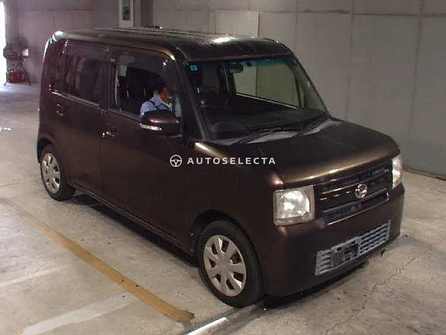 Daihatsu Move Conte 2013, auction grade 3