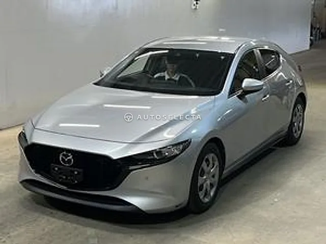 Mazda MAZDA3 Fastback 2022, auction grade 4