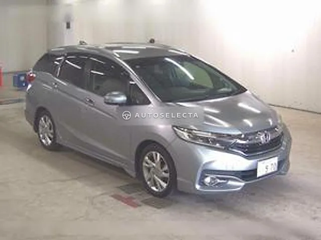Honda Shuttle 2016, auction grade 3.5
