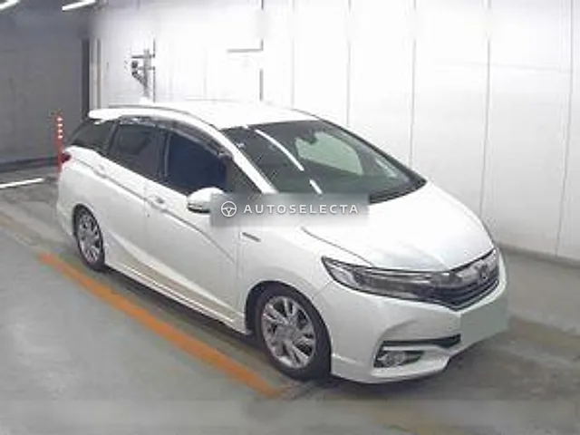 Honda Shuttle 2016, auction grade 4