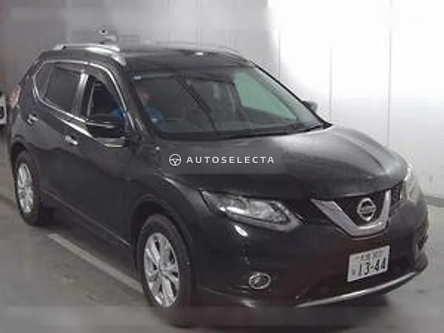 Nissan X-Trail 2014, auction grade 4