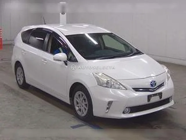 Toyota Prius Alpha 2013, auction grade 3.5