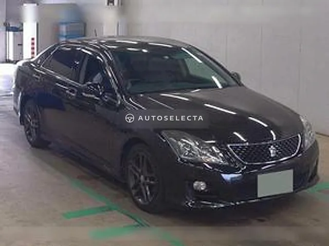 Toyota Crown 2010, auction grade 3.5