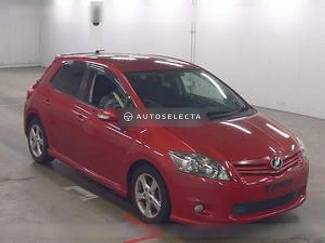 Toyota Auris 2010, auction grade 4