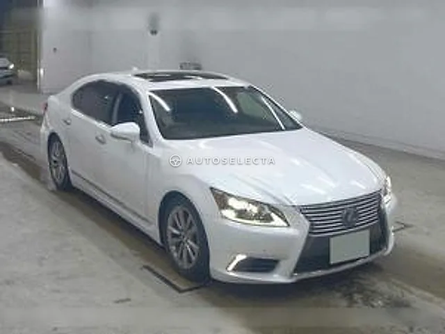 Lexus LS 2013, auction grade R