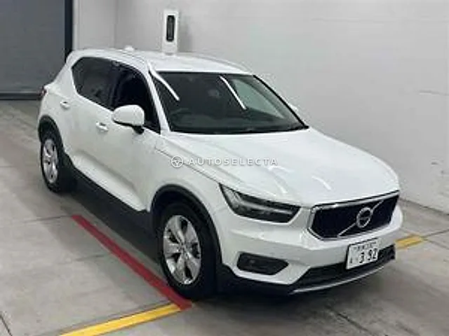 Volvo XC40 2020, auction grade 4
