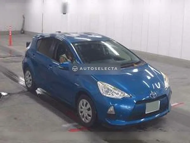 Toyota Aqua 2014, auction grade 3.5