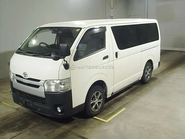 Toyota Hiace Van 2015, auction grade 3