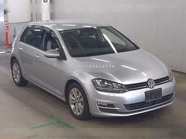 Volkswagen Golf 2013, auction grade 4