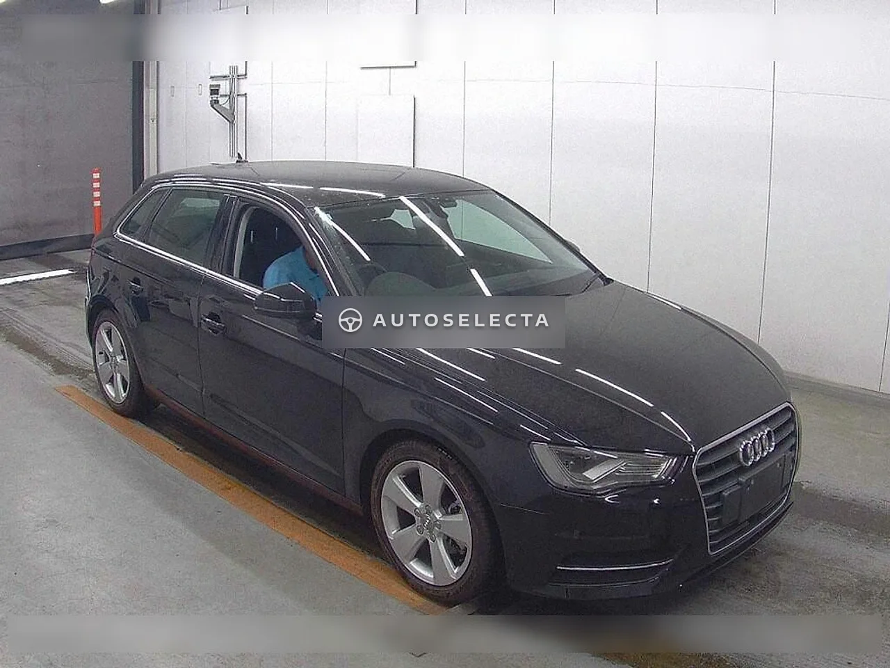 Audi A3 2016, photo 1 of 6
