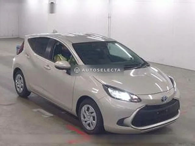 Toyota Aqua 2025, auction grade 4.5