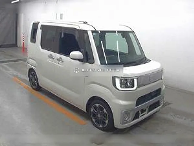 Daihatsu Wake 2016, auction grade 3.5