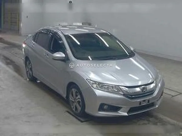 Honda Grace 2015, auction grade 4