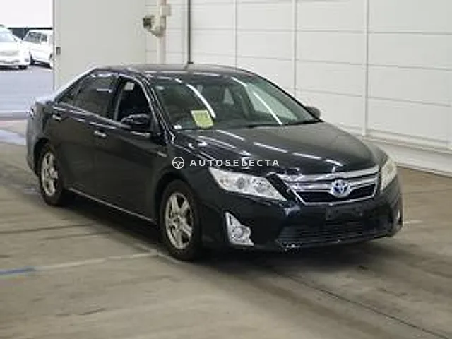 Toyota Camry 2011, auction grade 3