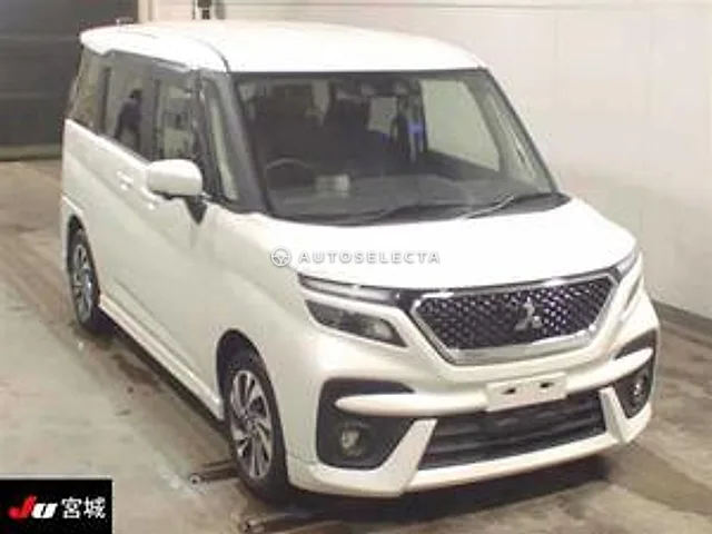 Mitsubishi Delica D:2 2023, auction grade 3.5