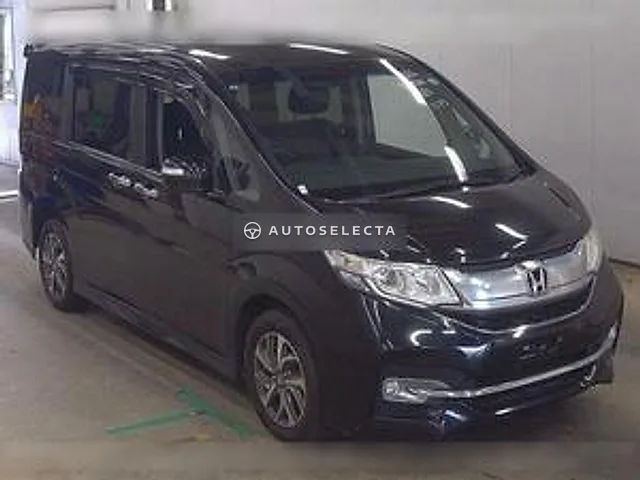 Honda Stepwgn Spada 2015, auction grade 4