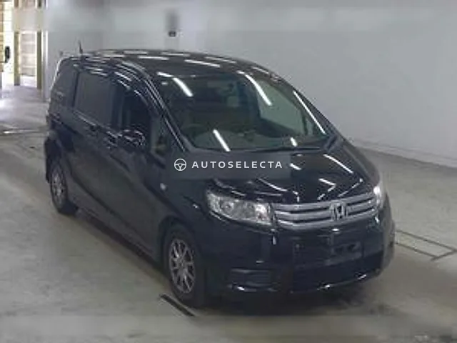Honda Freed Spike 2010, auction grade 4