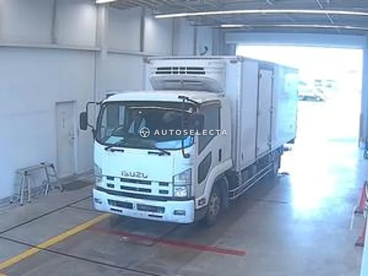 Isuzu Forward 2012, photo 1 of 1