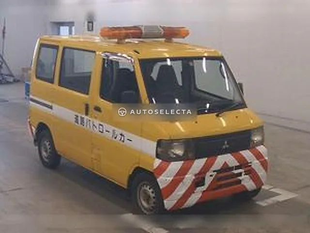 Mitsubishi Minicab Van 2008, auction grade 3
