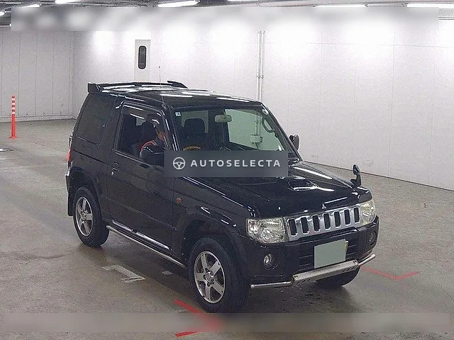 Mitsubishi Pajero Mini 2011, auction grade 4