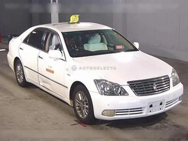 Toyota Crown 2007, auction grade 3