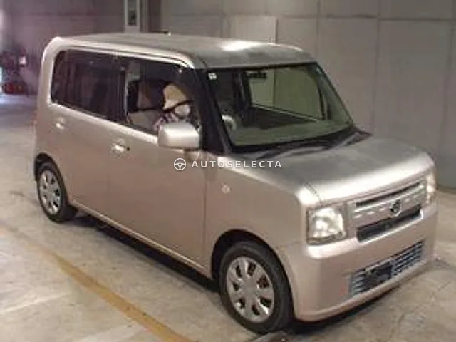 Daihatsu Move Conte 2012, auction grade 3