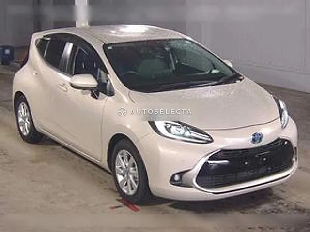 Toyota Aqua 2023, auction grade 4.5