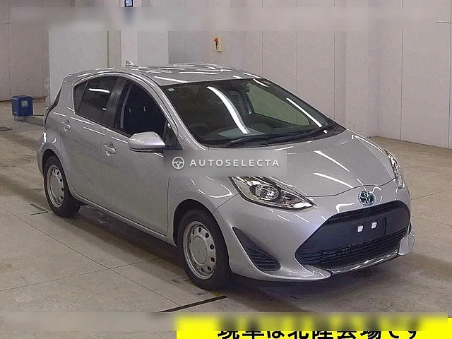 Toyota Aqua 2021, auction grade 4