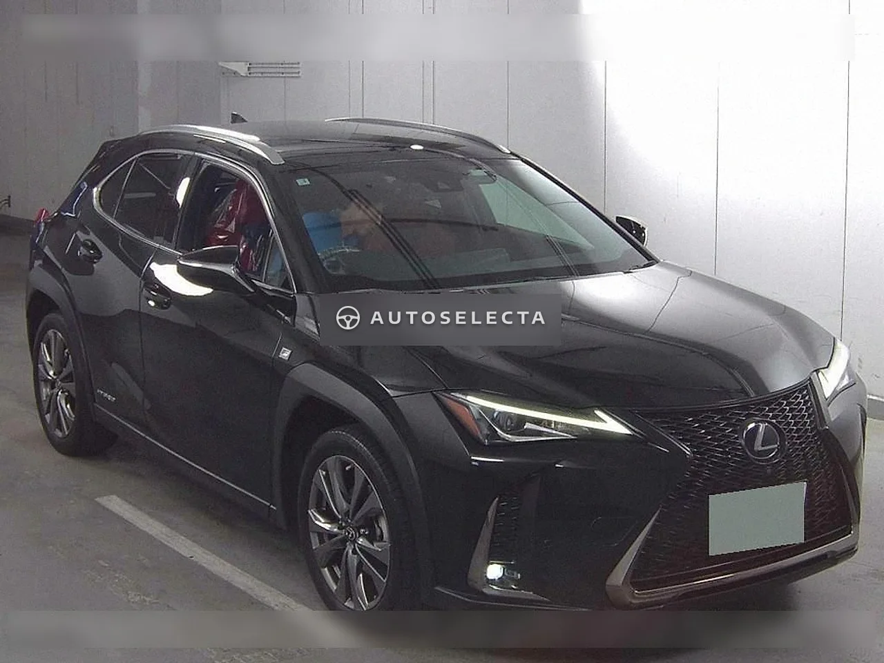 Lexus UX 2020, photo 1 of 6
