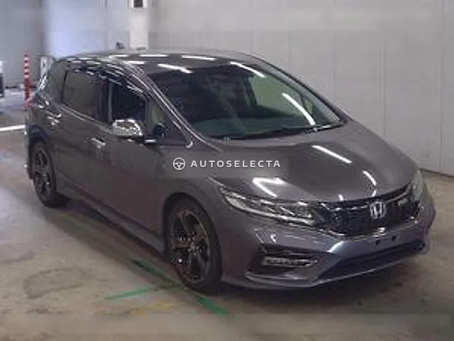 Honda Jade 2018, auction grade 3.5